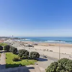 Liiiving In Matosinhos - Seaside Balcony Apartment